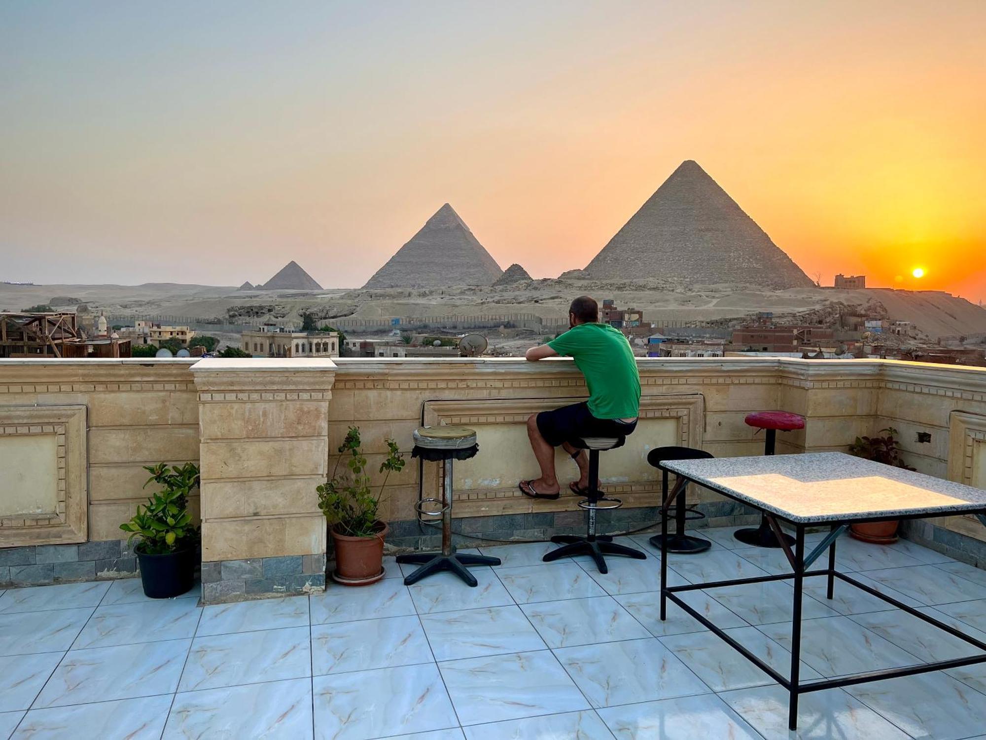 Moses Pyramids Inn Kafrat al Jabal Exterior foto