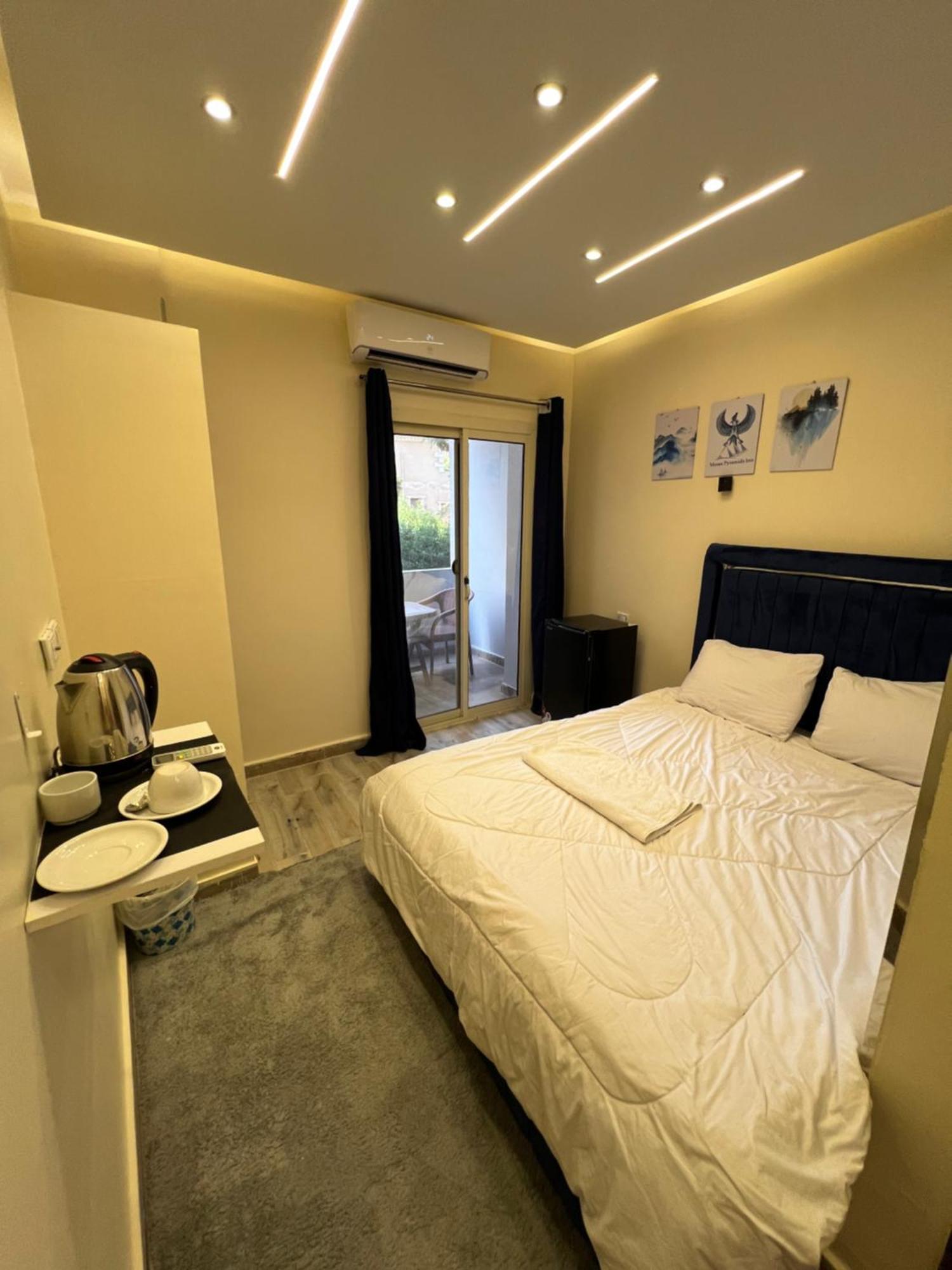 Moses Pyramids Inn Kafrat al Jabal Exterior foto