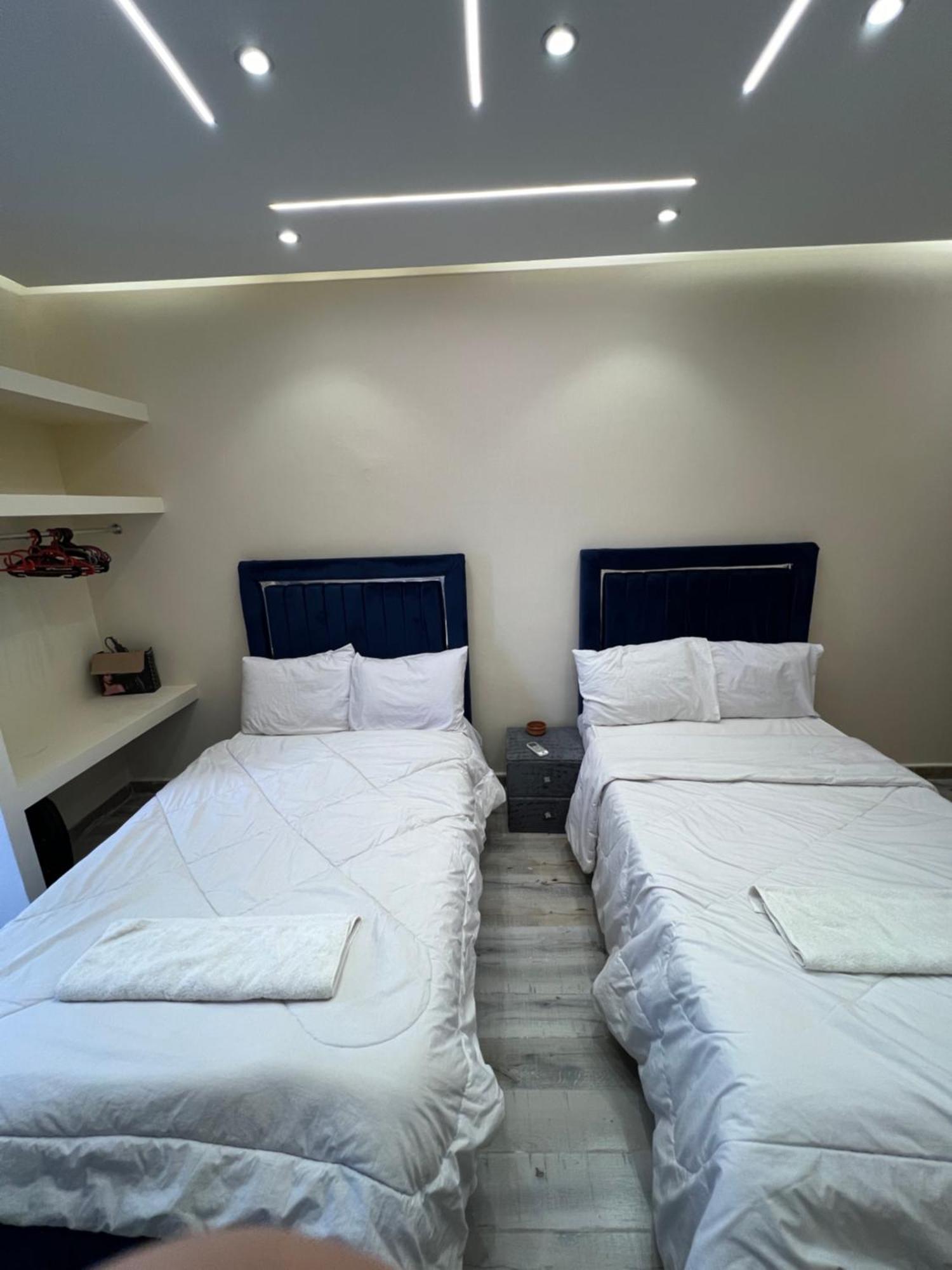Moses Pyramids Inn Kafrat al Jabal Exterior foto